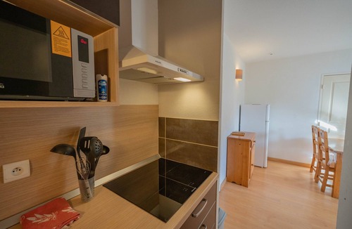 Ax-les-Thermes Apartment | Apartment 'Le calme de Ax' with Mountain Views, Shared Pool and Balcony