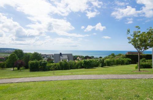 Blonville-sur-Mer Apartment | Apartment Le Cap Bleu-1 by Interhome
