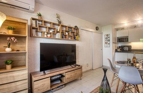 Frejus Port Apartment | Apartment Le Cesarée-4 by Interhome