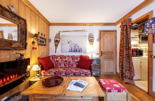 Val-d'Isere Apartment | Apartment 'Le Châtelard' with Mountain View, Private Terrace and Wi-Fi