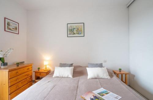 Saint-Cyprien Plage Apartment | Apartment Le Clos de St Cyprien-6 by Interhome
