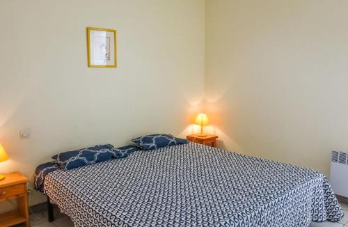 Saint-Cyprien Plage Apartment | Apartment Le Clos de St Cyprien-10 by Interhome