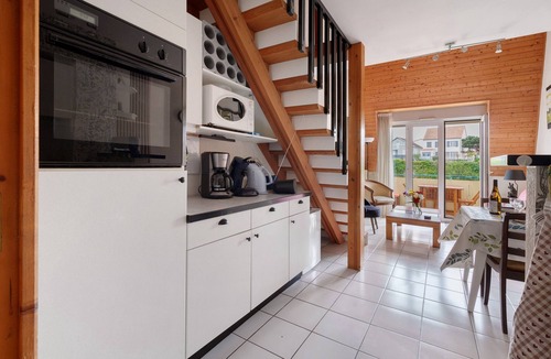 Pornic Apartment | Apartment 'Le Cormoran' with South-Facing Balcony, Steps from the Harbor