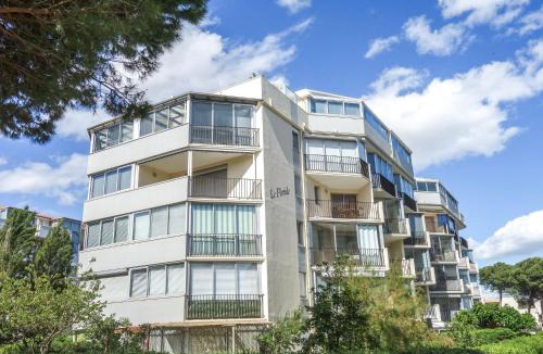 Le Grau-Du-Roi Apartment | Apartment Le Floride-1 by Interhome