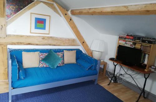 Saint-Antoine-Cumond Apartment | Apartment Le Buguet