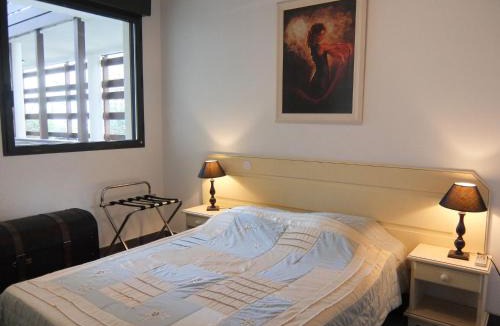 Saint-Cyprien Plage Apartment | Apartment Le Golf Clair-1 by Interhome