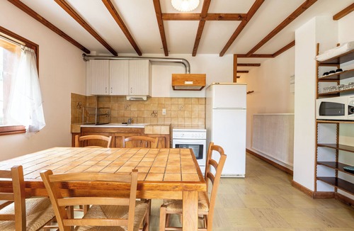 Aillon-le-Jerune Apartment | Apartment 'Le Grizzli' with balcony