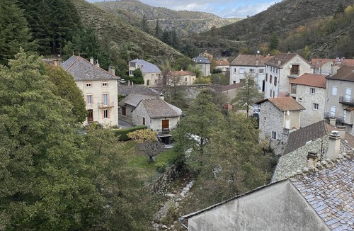 Villefort Apartment | Apartment 'Le Grenier D'annick' with Mountain View, Private Terrace and Wi-Fi