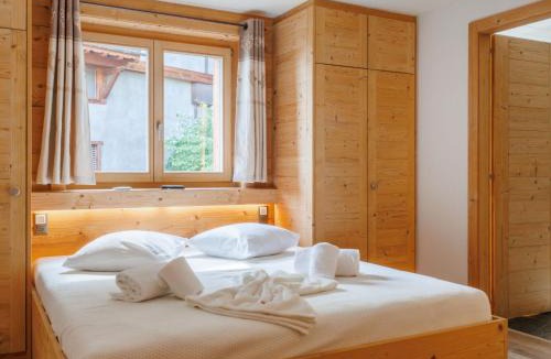 Saint-Pierre-de-Clages Apartment | Apartment Le Montagnard 6 by Interhome