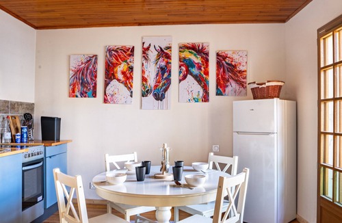 Saint-Papoul Apartment | Apartment 'Le Nid De St Papoul' with Balcony and Wi-Fi