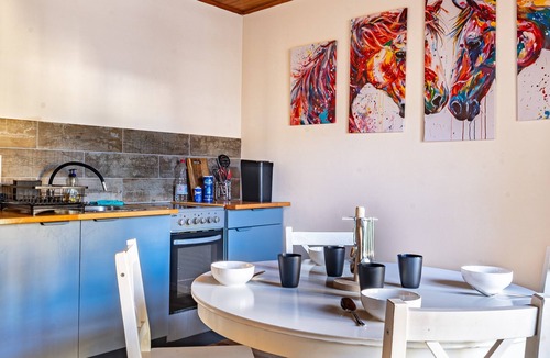 Saint-Papoul Apartment | Apartment 'Le Nid De St Papoul' with Balcony and Wi-Fi