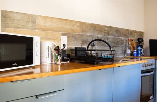 Saint-Papoul Apartment | Apartment 'Le Nid De St Papoul' with Balcony and Wi-Fi