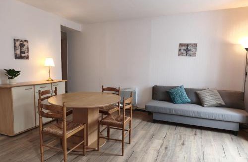 La Richardais Apartment | Apartment Le Petit Robinson-1 by Interhome