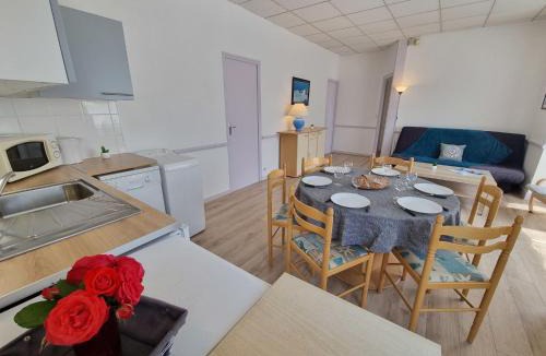 La Richardais Apartment | Apartment Le Petit Robinson-5 by Interhome