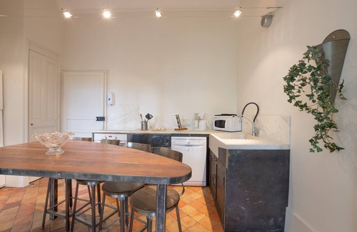 Saint-Germain Apartment | Apartment 'Le Peuplier' with Shared Pool, Wi-Fi and Air Conditioning