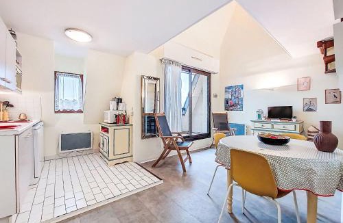 Deauville City Centre Apartment | Apartment Le Plazza by Interhome