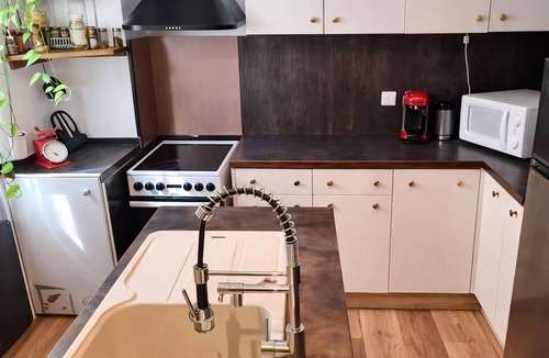 Romans-sur-Isere Apartment | Apartment 'Le Refuge Des Chauffeurs' with Wi-Fi