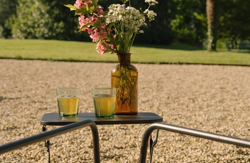 Pluneret Apartment | Apartment 'Le Saint Goustan' with Shared Pool, Shared Terrace and Wi-Fi