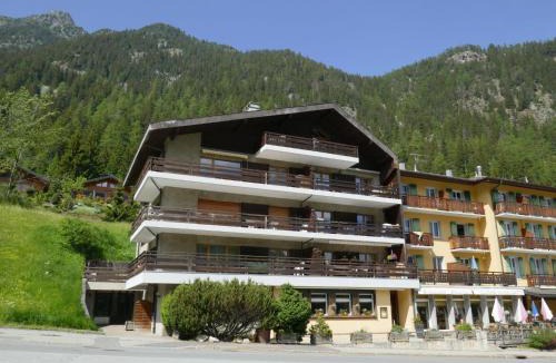 Champex-Lac Apartment | Apartment Le Sporting by Interhome