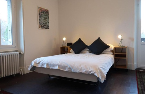 Les Posses-sur-Bex Apartment | Apartment Le Verger by Interhome