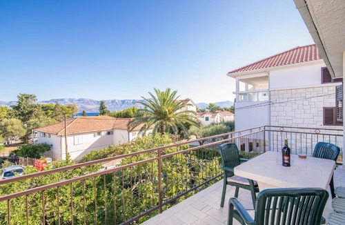Supetar Apartment | Apartment Lena