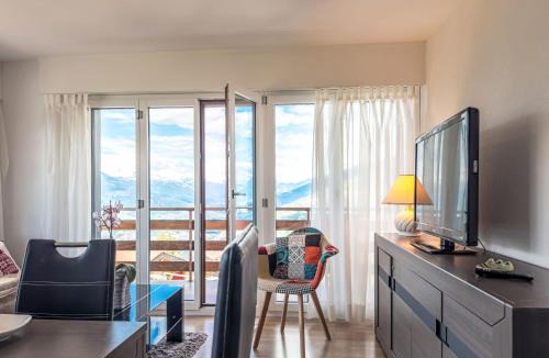 Saint-Pierre-de-Clages Apartment | Apartment Les Arolles A1 by Interhome