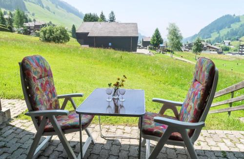 Les Mosses Apartment | Apartment Les Bluets by Interhome