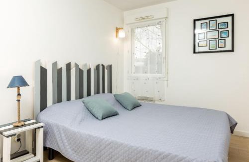 Pleurtuit Apartment | Apartment Les Caps Horniers by Interhome