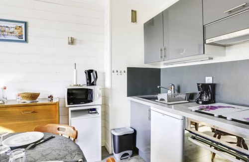 Cabourg Apartment | Apartment Les Caravelles in Cabourg - 4 persons, 1 bedrooms