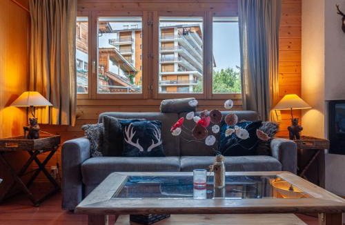 Saint-Pierre-de-Clages Apartment | Apartment Les Chouettes 4 by Interhome