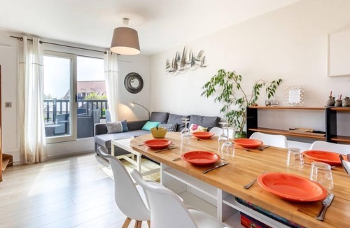 Cabourg Apartment | Apartment Les Christophines in Cabourg - 4 persons, 2 bedrooms