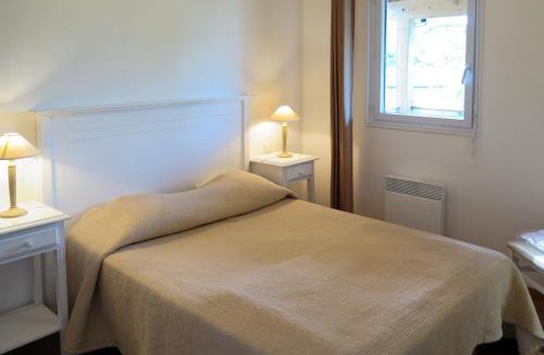 Parentis-en-Born Apartment | Apartment Les Cottages du Lac T3 Tradition by Interhome