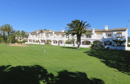 Torroella de Montgri Apartment | Apartment 'Les Fonts 83' with Shared Pool, Private Terrace and Balcony