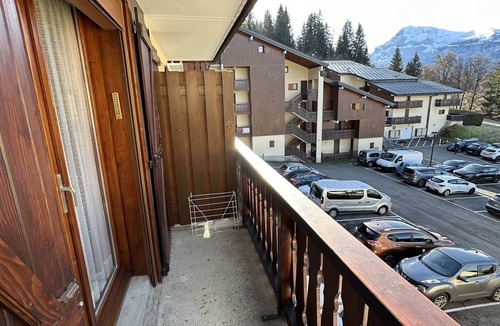 Les Carroz-d'Araches Apartment | Apartment Les Carroz d'Araches sleeps 4 to 6, mountain view