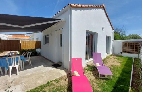 Noirmoutier-en-l'Ile Apartment | Apartment Les Galivades by Interhome