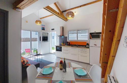 Noirmoutier-en-l'Ile Apartment | Apartment Les Galivades by Interhome