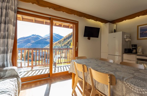 Arvieux Apartment | Apartment 'Les Granges - Panoramic View' with Mountain View, Shared Pool and Balcony