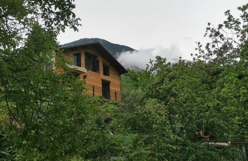 Belvedere Apartment | Apartment 'Les Grillons' with Mountain View, Shared Garden and Wi-Fi