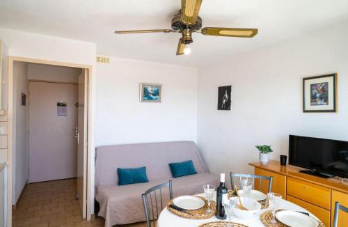 Saint-Pierre-la-Mer Apartment | Apartment Les Hauts de St Pierre by Interhome