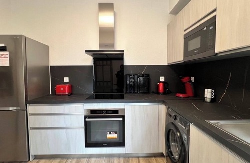 La Mayolle Apartment | Apartment Les Halles: 80 m2, terrace 30 m2 air conditioning, garage, 8 beds