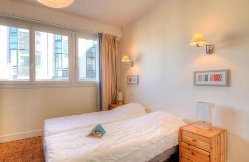 Dinard Apartment | Apartment Les Mouettes by Interhome