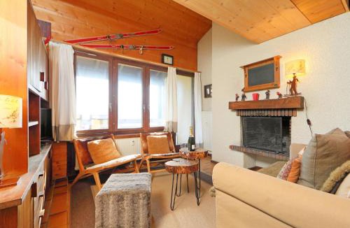 Alpe des Chaux Apartment | Apartment Les Petites Maraîches 132-389 by Interhome