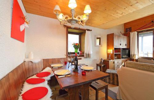 Alpe des Chaux Apartment | Apartment Les Petites Maraîches 132-389 by Interhome