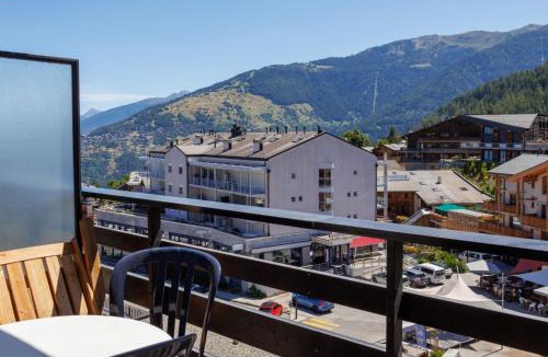 Saint-Pierre-de-Clages Apartment | Apartment Les Platanes E3 by Interhome