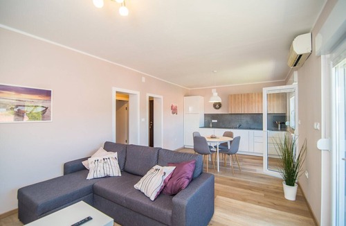 Brulo Apartment | Apartment Lili with covered Balcony near the Beach