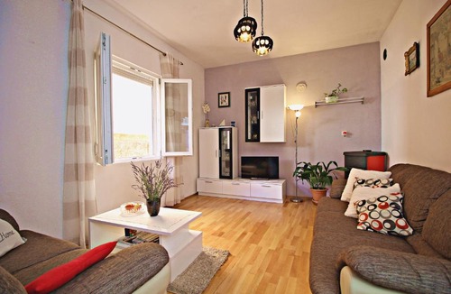 Kali Apartment | Apartment Lilian