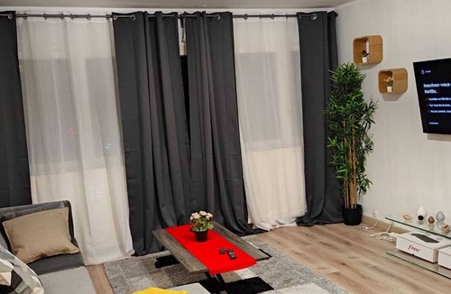 Mons-en-Baroeul Apartment | Apartment Lille WIFI Parking by Servallgroup