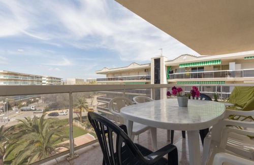 Salou City Centre Apartment | Apartment Living Park by Interhome