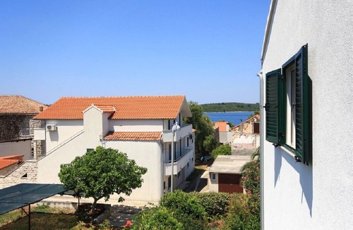 Loviste Apartment | Apartment Ljube (102801-A2) - Loviste