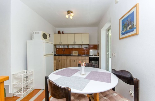 Zavalatica Apartment | Apartment Ljubica